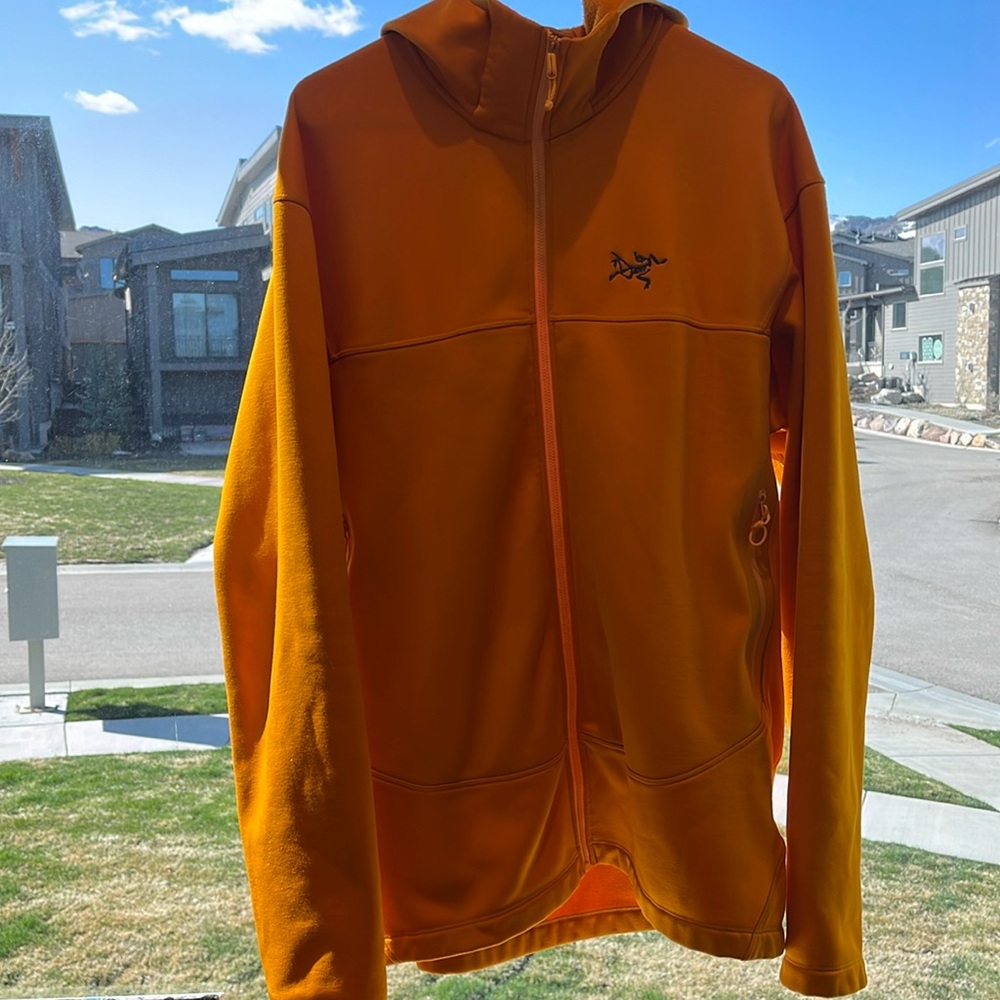 Men’s extra large, Arc’teryx  hoodie, fleece lined